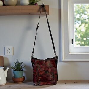 PATRICIA NASH FLORAL LEATHER BUCKET CROSSBODY BAG